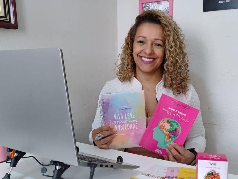 Planner emocional criado por Lilian Mara para organizar emoções e promover equilíbrio mental